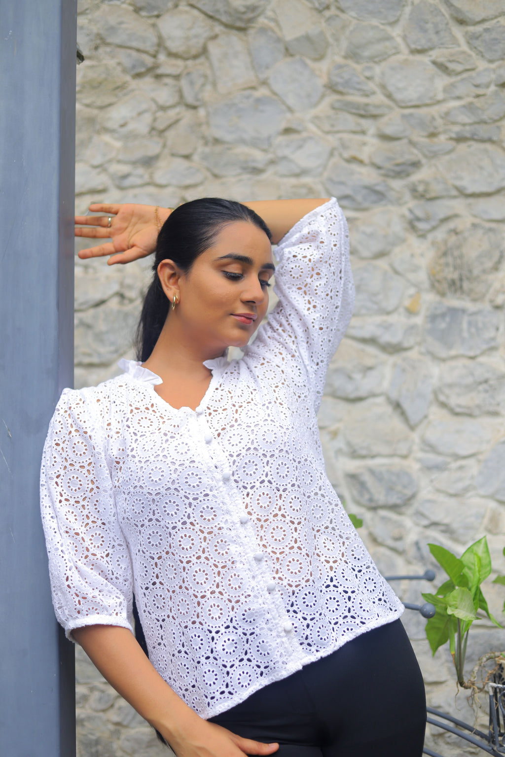 Sunny- Broderie Anglaise Top