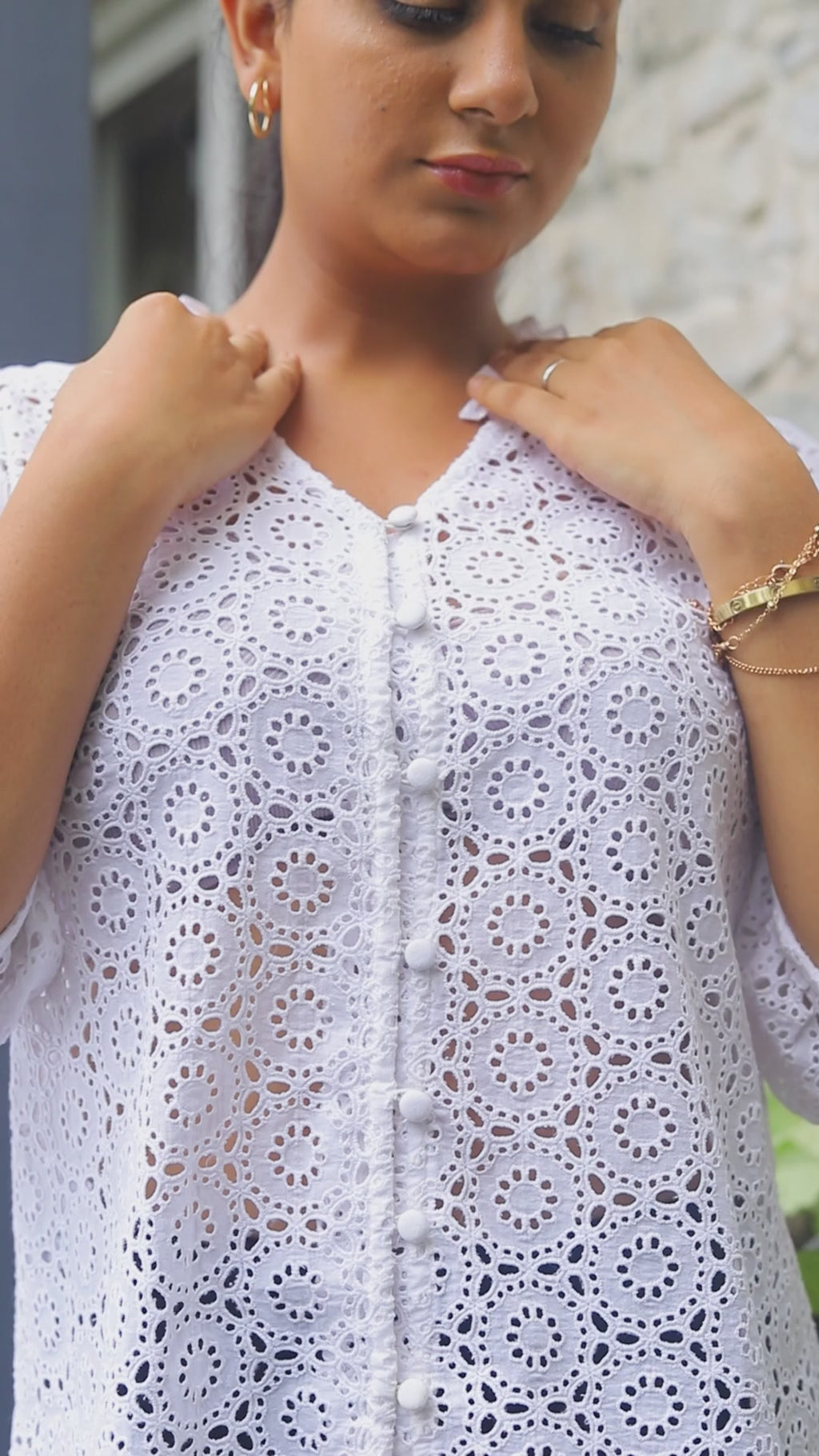 Sunny- Broderie Anglaise Top