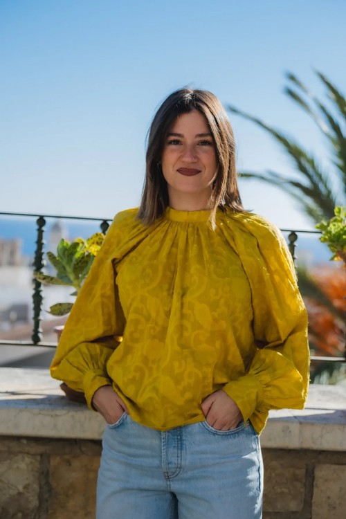 WRI-001_1701516020961_qk57j1a O' Laila - Volumious Full Length Sleeve Top - Image 1